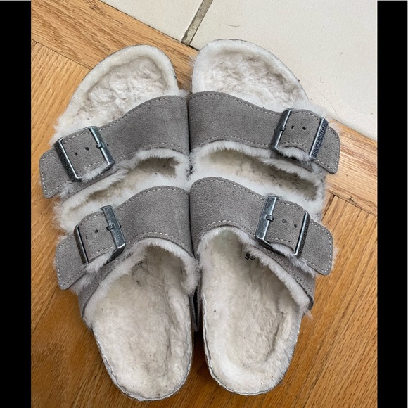Size 9 shearling birks- barely worn - Picture 1 of 2